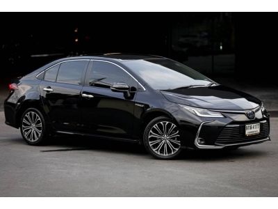 Toyota Altis Hybrid High  2020